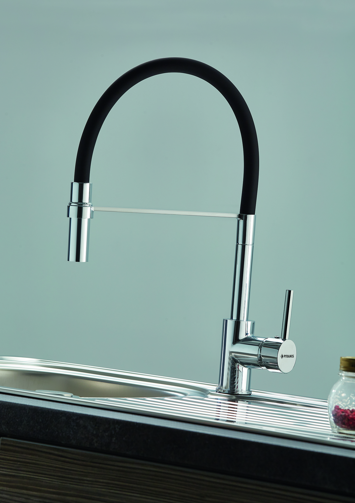12498_090939801_SERINA_KITCHEN_TAP_CHROME__BLACK_RUBBER_DC